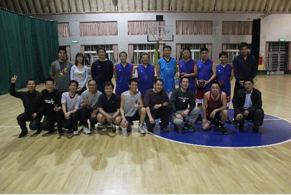 K8官网治理学院MPAcc师生篮球友谊赛圆满竣事