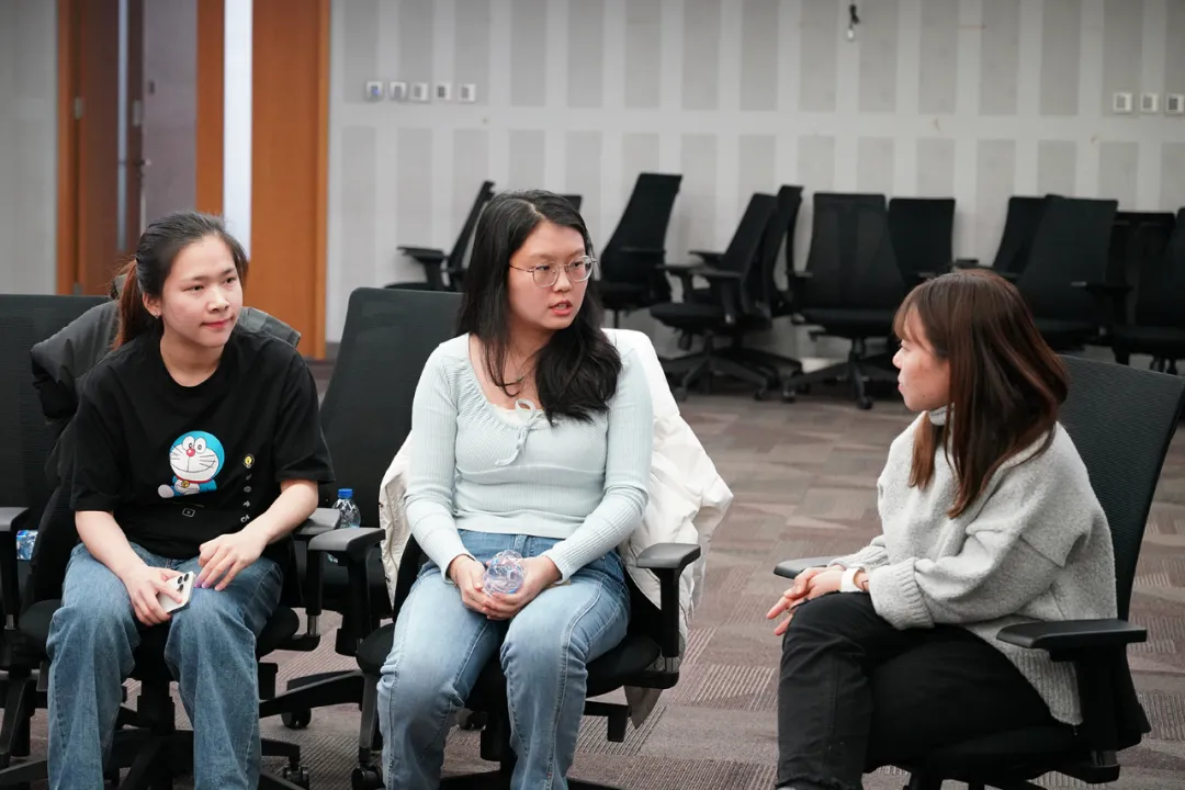 F553C211BD85227451DE6E145E6_535D3C02_102D8C