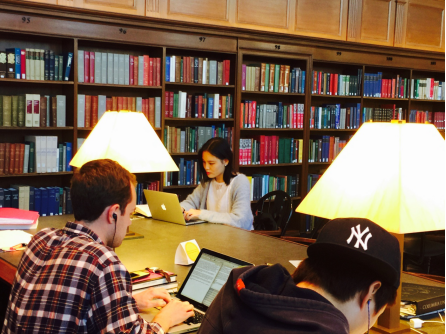 我见青山多妩媚，，，料青山见我应如是