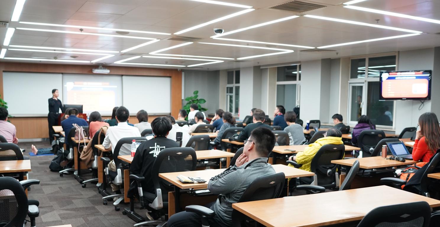 0A9443040824D17E5BDBD5F0A3F_B2A6A728_24A11