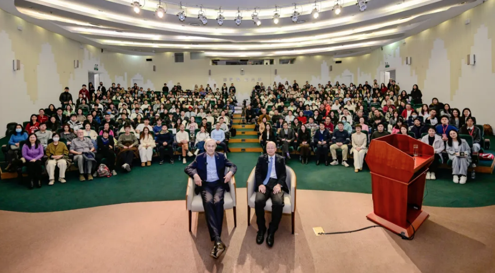 3452182D82052757FE30F9EB3D0_FA6AD9F9_E22CA