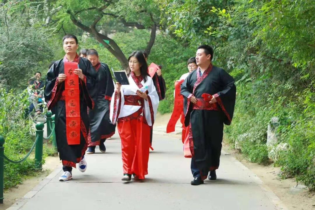 340B5AC935385EC4BAD073B963F_B3972CDC_24712