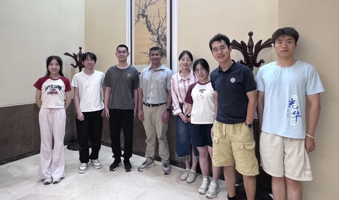 A45427E881D227F67E772615CBC_8648C122_24FDC