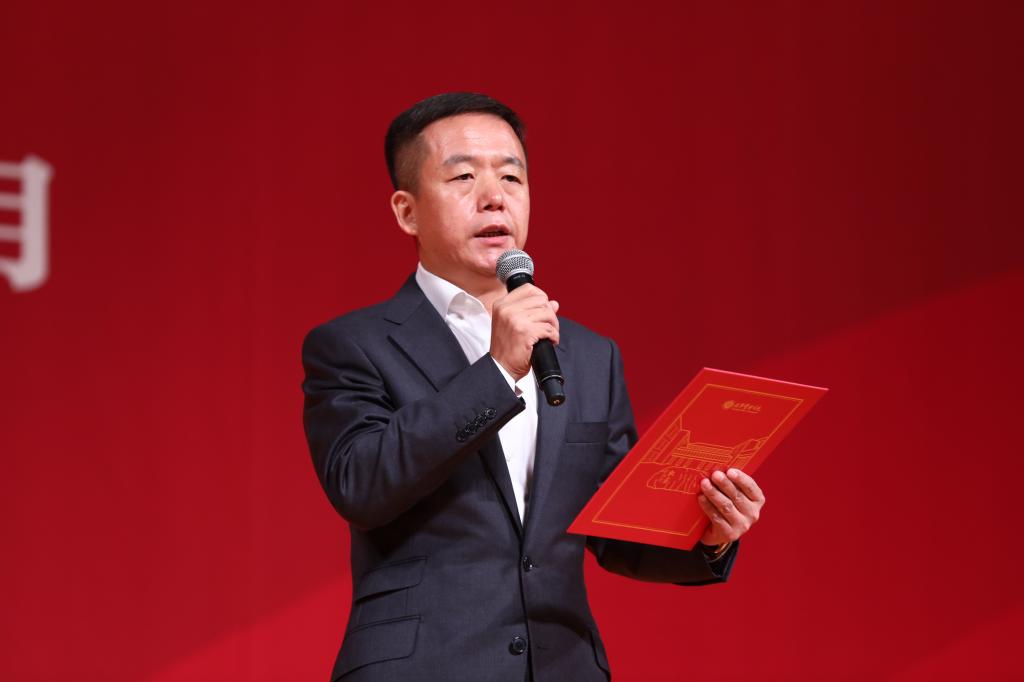 1F6892232ECE62148F9509A2ED1_9CE02E4E_82C4