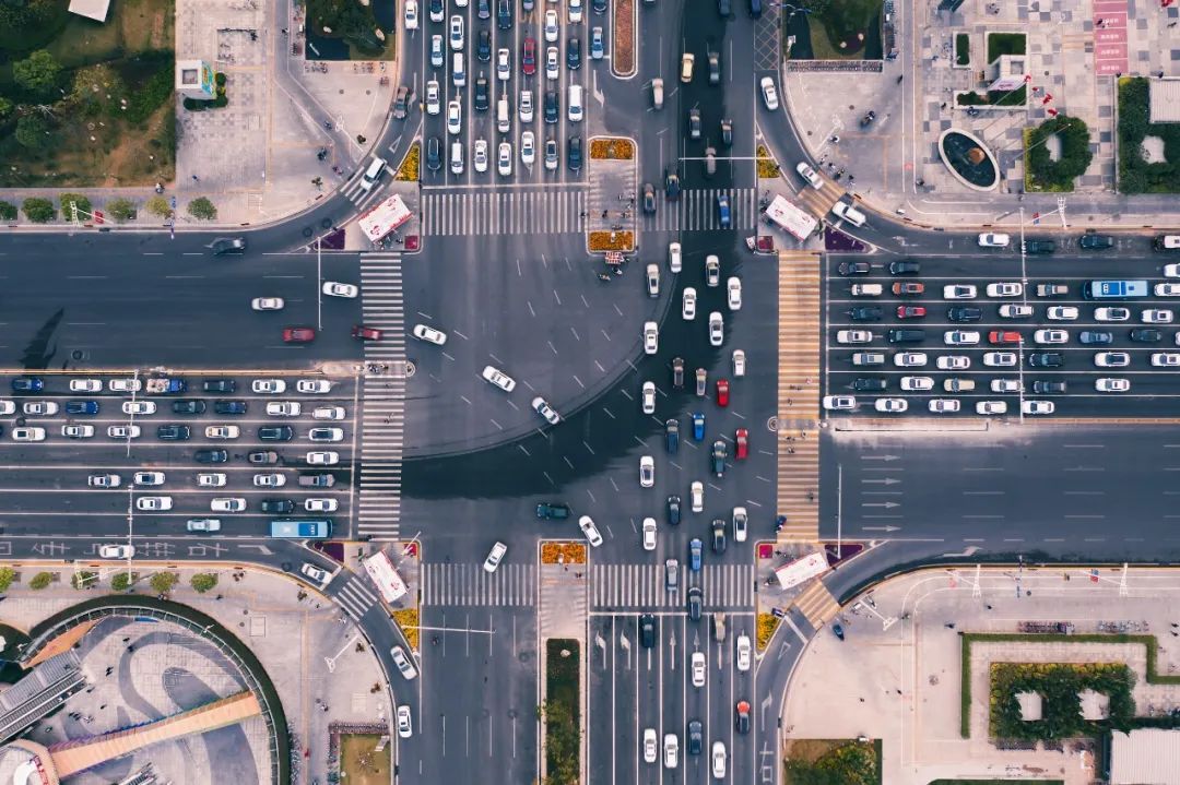 陈玉宇：下半年中国经济需解决好四个问题，，，处理好一组关系