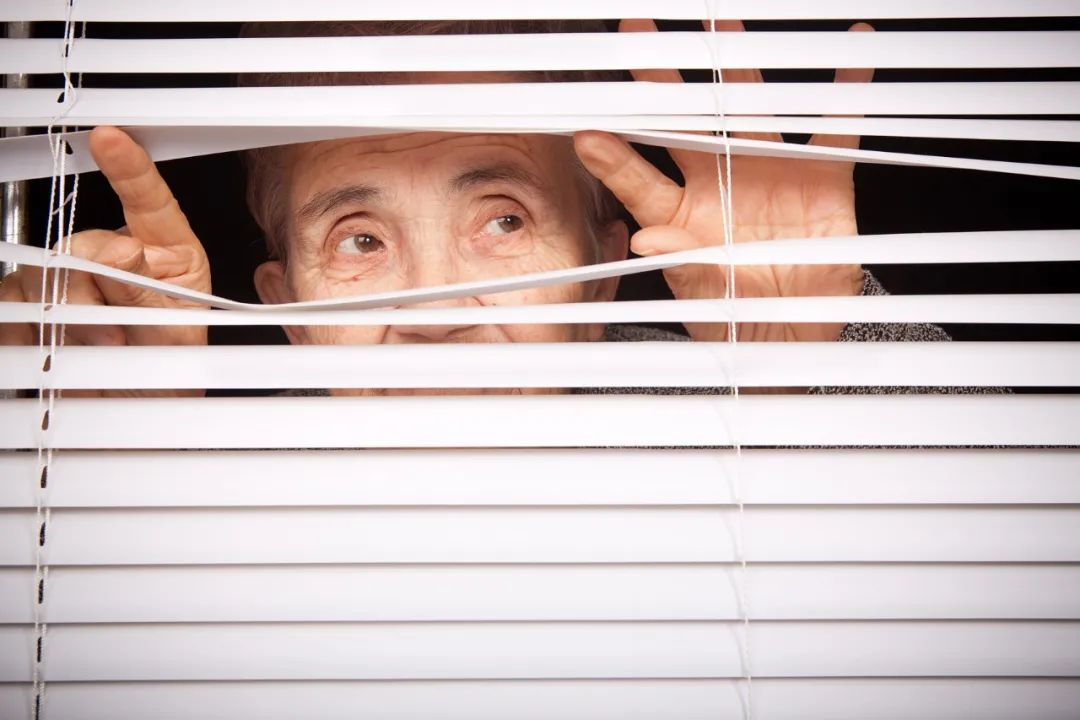 金李：解决“不敢老”，，这里有4份提案@天下两会