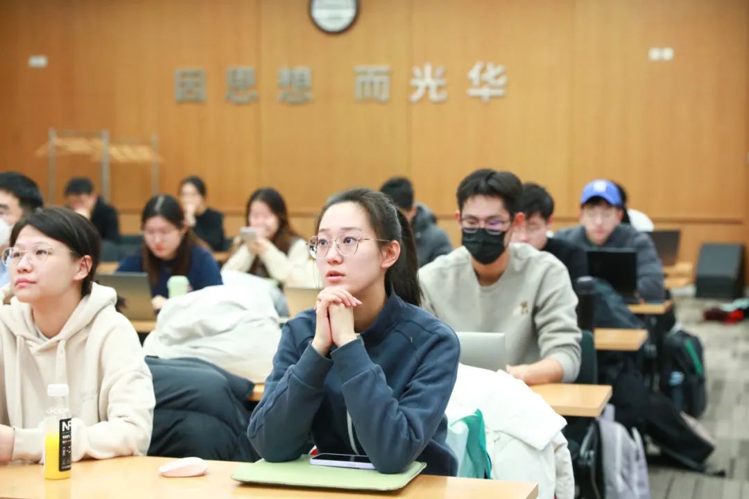 2E8706B30A6BB51D4261C591DB8_D629D450_13D7A